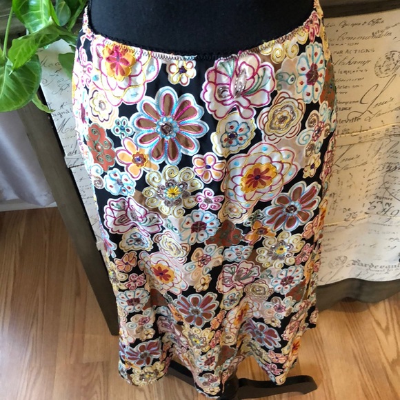 GERARD DAREL SILK BEADED & EMBROIDERED SKIRT MULTICOLORED FRENCH SIZE 40 US 8 - Picture 3 of 11